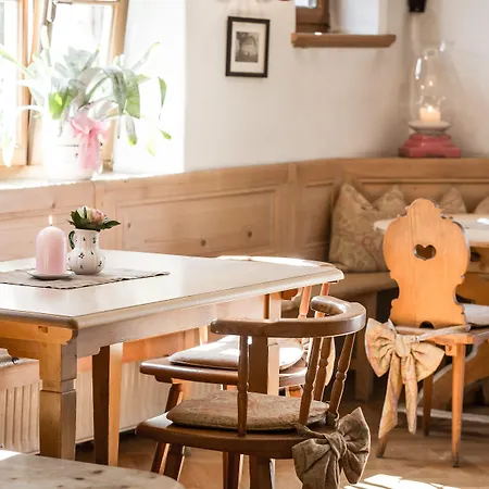 Romantik Elixhauser Wirt אליקסהאוזן