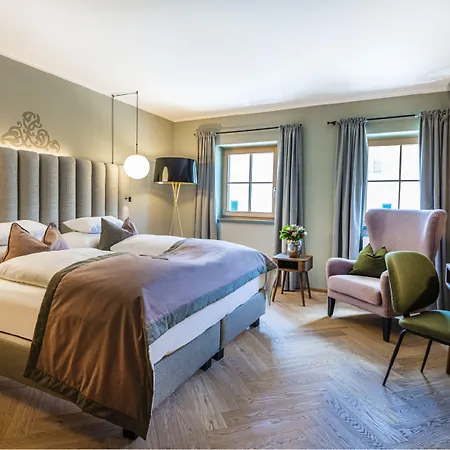 Romantik Elixhauser Wirt فندق 4*